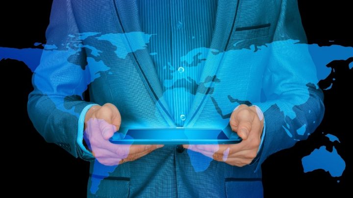 Qosmiq International ES